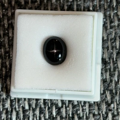 HERMOSA PIEDRA CABUJÓN ESTRELLA NEGRA DIOPSIDO 5 QUILATES Foto 1 de 2