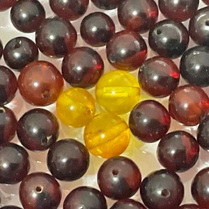 Vtg Genuine Baltic Cognac & Honey Amber 121 Holed Beads Round Smooth 3,4 & 5mm - Picture 1 of 14