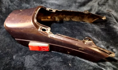 Yamaha Radian YX600 1986 asiento trasero luz trasera carenado capucha con reflectores Foto 1 de 4