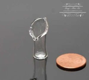 1:12 Miniature Glass Lily Shaped Vase BD HB095 - Picture 1 of 3