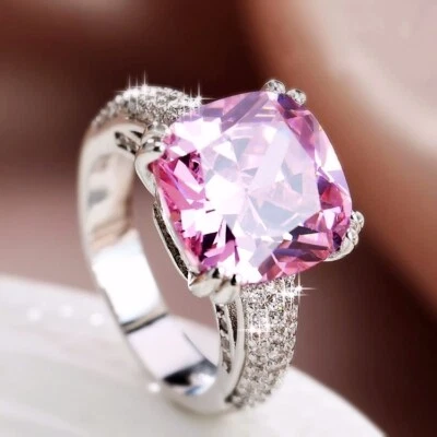 18K White Gold Filled CZ Gorgeous Pink Cushion Cut Side Stones Baby Pink Ring Foto 1 de 4
