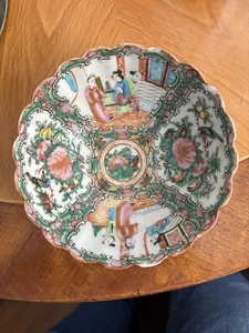 Antikes chinesisches Rosenmedaillon aus dem 19. Jahrhundert, umarkiert, Reisschale. 5,5 "x 3" - Bild 1 von 12