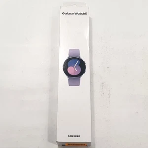 Samsung Galaxy Watch 5 40mm R905U | Silver | GPS + LTE - Photo 1 sur 4