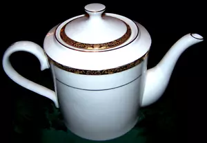 Pristine China Pearl Imperial Gold Accented Teapot Tea Pot - Picture 1 of 2