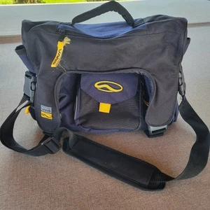 Vintage 90’s VANS “For The Free World” Messenger Camera Bag Skate Rare Navy - Picture 1 of 5