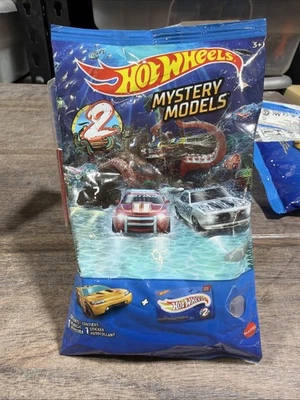 Hot Wheels 2022 Mystery Models Serie 2 R12 01 '91 GMC Syclone Chase Foto 1 de 2