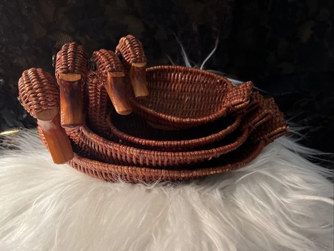 Set of 4 Vintage 1980s Wicker Duck Nesting Baskets Fuschia and Brown Cover