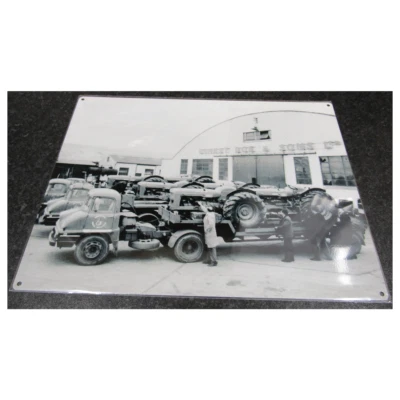 Doe Triple D Tractor Delivery Metal Sign 30x40cm Vintage Farming - Image 1 of 2