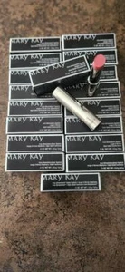 Mary Kay TRUE DIMENSIONS CREMEFARBENER LIPPENSTIFT ~ SIE WÄHLEN DEN FARBTON!  Neu! - Bild 1 von 2