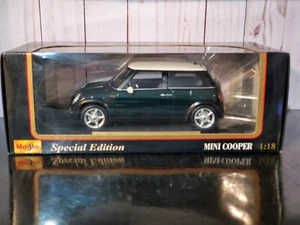 Maisto Mini Cooper British Racing Green 1:18 Scale Diecast Car Special Edition - Picture 1 of 4