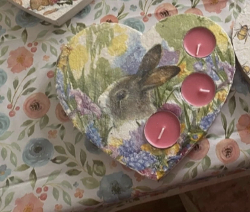 1 X Heart Shaped Tea Light Holder Decoupage  18mm MDF 20cms Wide - Image 1 of 1