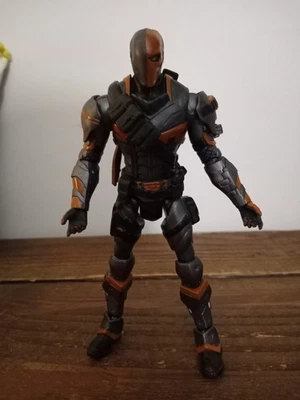Figura Deathstroke Serie 2 Batman Arkham Origins DC Collectibles Foto 1 de 3