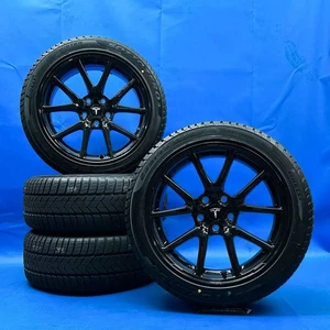 18 Zoll Tesla Model 3 Aero Winterräder BLE 1044221-00-C Original - Bild 1 von 5