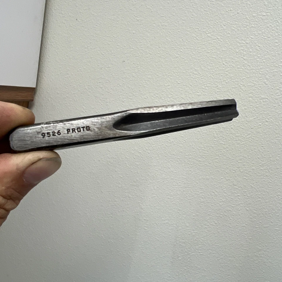 PROTO TOOLS 9526 SCREW AND PIPE EXTRACTOR 9/16" Drive - Image 1 of 4