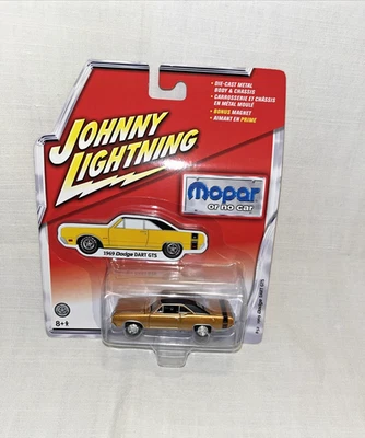 Johnny Lightning Mopar or No Car 1969 Dodge Dart GTS + Magnet NIP - Image 1 of 4