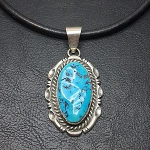 STERLING SILVER 925 AVERY Black Cord Necklace Whit Turquoise Pendant. 15.210 - Picture 1 of 7