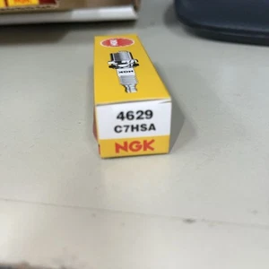 Bujía NGK C7HSA - Imagen 1 de 2