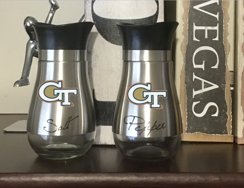 Juego de coctelera de sal y pimienta de acero inoxidable logotipo equipo chaquetas amarillas Georgia Tech C Foto 1 de 1