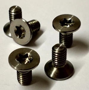 10 x Titan Grade 5 Schrauben / Titanium screws Grade 5 ISO 14581 M4 x 8* - Picture 1 of 1