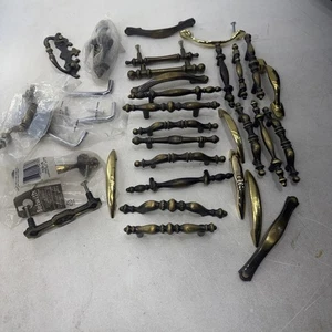 Konvolut Vintage Antik Amerock Bel mit Schubladenzügen Messingknöpfe Küche 33 Teile - Bild 1 von 9