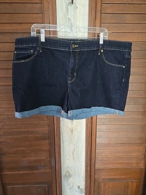 Pantalones Cortos de Jean Ava & Viv Midi Lavado Oscuro Puños Tiro Medio Súper Elásticos Talla 24W Nuevos sin Etiquetas Foto 1 de 4