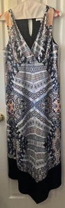 Emma & Michael kleines Chevron V-Ausschnitt ärmelloses Maxikleid - Bild 1 von 7