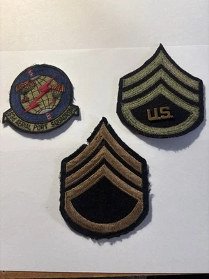 Lote de 3 parches vintage del Ejército/Fuerza Aérea SSG de la Segunda Guerra Mundial + pasador atornillado de EE. UU. Foto 1 de 4