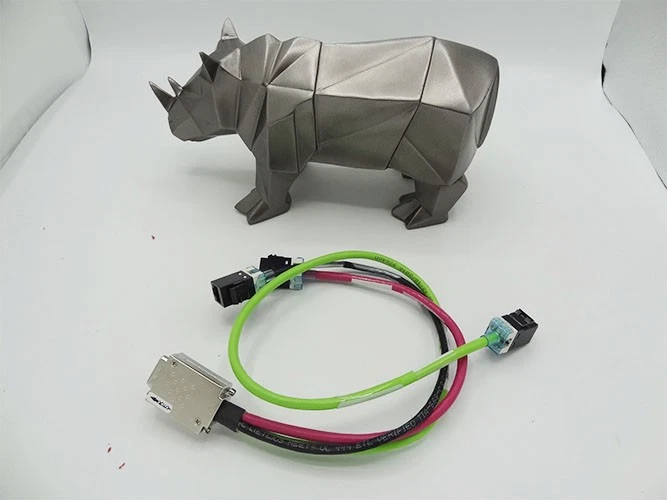 EMC 038-000-446-00 VMAX MMCS MULTIPLIER RJ Cable - Image 1 of 1