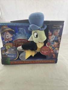 Disney Pinocchio 70th Anniversary Exclusive Gift Pack W/ 2 Disc DVD & Plush Toy - Picture 1 of 8