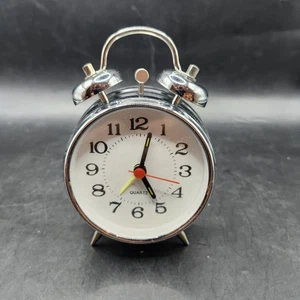 Retro Twin Bell Alarm Clock Quartz Analog Chrome Metal Silver Small Desk Table - Picture 1 of 9
