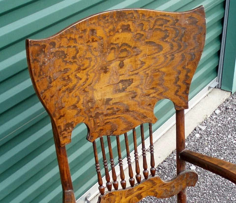 TIGER OAK ANTIQUE COLONIAL ERA ROCKING CHAIR SPINDLE BACK FURNITURE / PRIMITIVE Cover