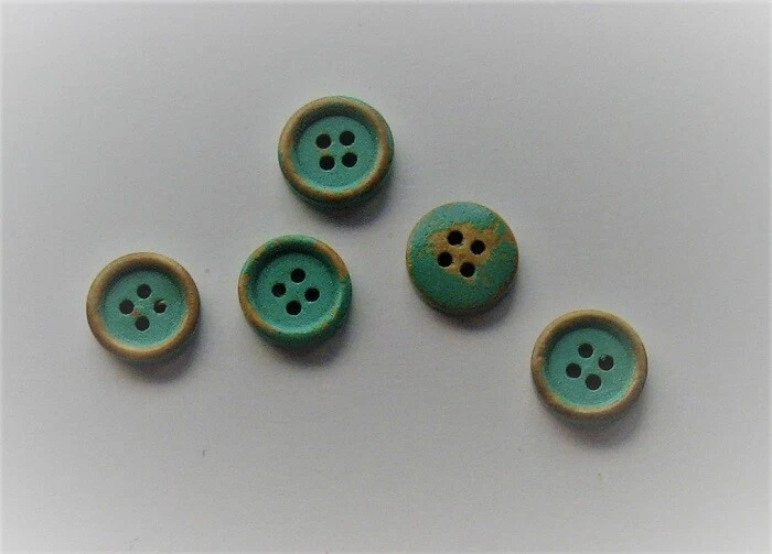 SEWING/KNITTING-SCRAPBOOKING BUTTONS 5 x 15mm Shabby Turquoise 4 Hole Wooden - Image 1 of 1