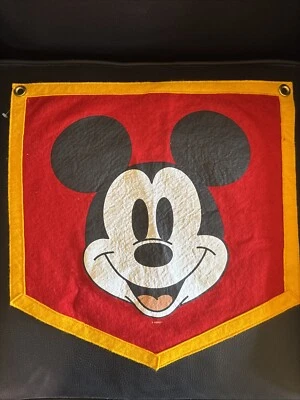 Banderín Oxford Disney Mickey Mouse Lana Fieltro Campamento Bandera $60 Foto 1 de 4