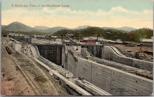 Postal vintage del Canal de Panamá de 1914 "Una vista de pájaro de las esclusas de Miraflores" - Imagen 1 de 2