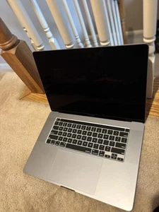 MacBook Pro 16” A2141 – For Parts / Not Working. AS IS PARTS/REPAIR - Afbeelding 1 van 16