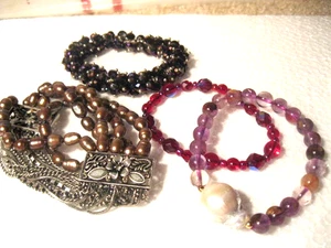 FOUR beaded stretch bracelets - Picture 1 of 1