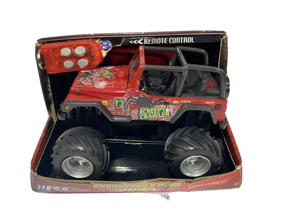 Road Champs Creepy Crawler RC Car Monster Truck Toy 1:24 Scale Spider Jeep NEW - Image 1 of 4