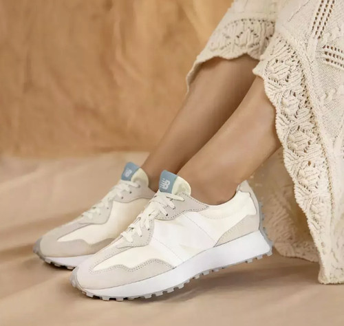 New Balance 327 Casual Womens Sneakers Shoes Sea Salt Ocean Haze size 8.5 ; 9.5