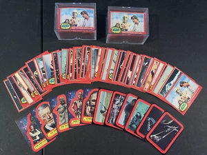 Star Wars Topps 1977 Serie 2 Completo #67 a #132 Juego de Cartas + 11 Pegatinas EX- CASI NUEVO - Imagen 1 de 4