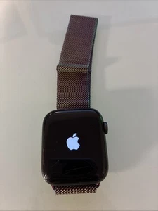 Apple Watch SE 44mm black PLEASE READ - Photo 1 sur 3
