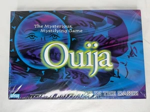 Ouija Brett Glow in the Dark Mystifying Oracle Spiel Parker Brothers 1998 Sealed - Bild 1 von 3