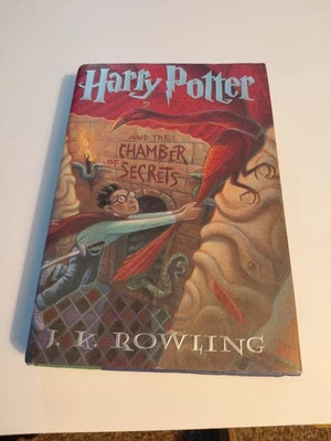 Harry Potter Chamber of Secrets TRUE 1st US Ed $17.95 DJ -No Year 2 + Errors - Image 1 of 4