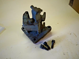 Oliver Machinery No. 173-E Jig Saw, LOWER BLADER HOLDER MAIN CASTING - Picture 1 of 4