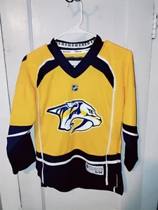 Nashville Predators Youth Size Small/Medium NHL Jersey Reebok CCM - Picture 1 of 6
