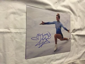 GRACIE GOLD US AMERICAN FIGURE SKATER SILVER MEDALIST SIGNED AUTOGRAPHED 8X10 3 - Picture 1 of 1