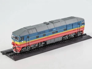1/87 TEP70 (NEW COLOR!) passenger diessel locomotive with magazine #11, Modimio - Picture 1 of 3