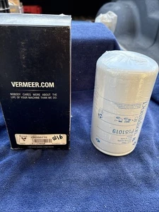 Vermeer 296299770  Donaldson P551019 Baldwin B7177 Wix 57182 Filter  - Picture 1 of 3