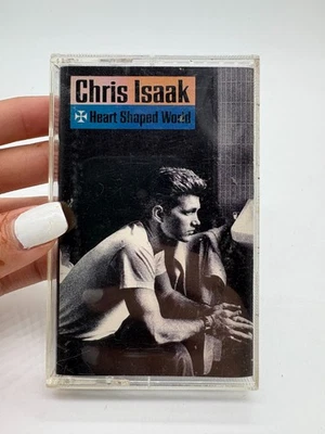 Vintage Chris Isaak Cassette Heart Shaped World Rock Pop 9-25837-4 - Imagem 1 de 3