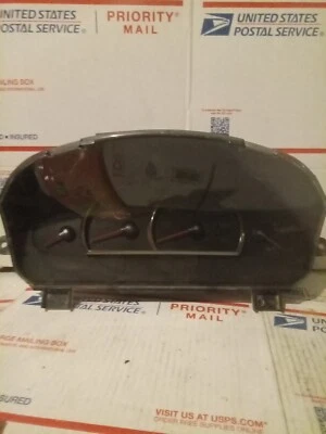 2005 2006 Cadillac STS Speedometer Gauge Cluster  10374591 - Image 1 of 4