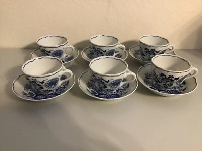 6 x Hutschenreuther Zwiebelmuster Kaffeetassen mit Untertassen ( 12 Teile ) - Bild 1 von 2